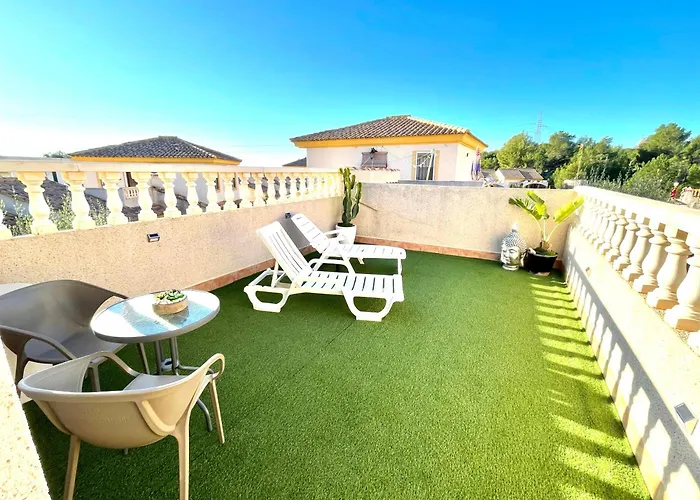 Pretty Bungalow With Private Terrace